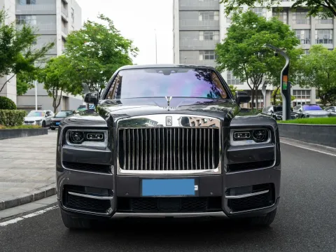 2018 Rolls-Royce Cullinan 6.7T 571HP V12 8AT,autocango,china used car exporter,china ev exporter,chinese used car exporter,chinese used ev exporter