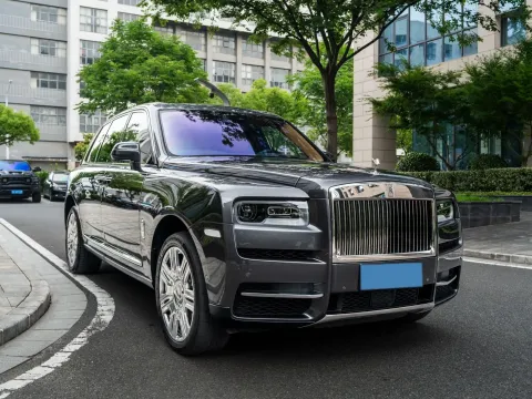 2018 Rolls-Royce Cullinan 6.7T 571HP V12 8AT,autocango,china used car exporter,china ev exporter,chinese used car exporter,chinese used ev exporter