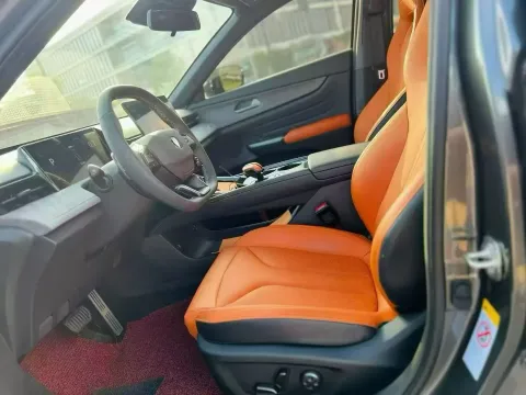 2025 ChangAn UNI-V 2.0T 245HP L4 8AT,autocango,china used car exporter,china ev exporter,chinese used car exporter,chinese used ev exporter