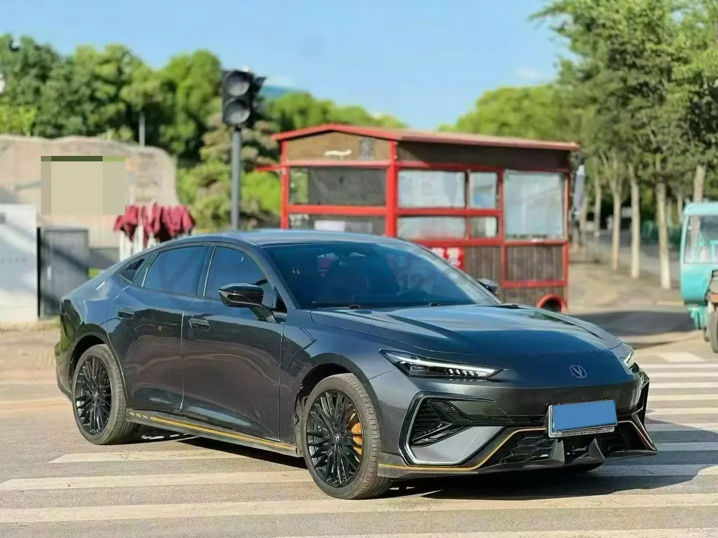 2025 ChangAn UNI-V 2.0T 245HP L4 8AT,autocango,china used car exporter,china ev exporter,chinese used car exporter,chinese used ev exporter
