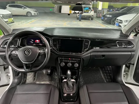 2022 Volkswagen T-Roc 1.4T 150HP L4 7DCT