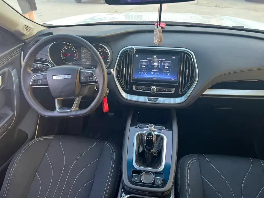 2018 Jetour X70 1.5T 147HP L4 5MT,autocango,china used car exporter,china ev exporter,chinese used car exporter,chinese used ev exporter