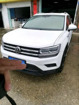 2021 VOLKSWAGEN THARU,autocango,china used car exporter,china ev exporter,chinese used car exporter,chinese used ev exporter