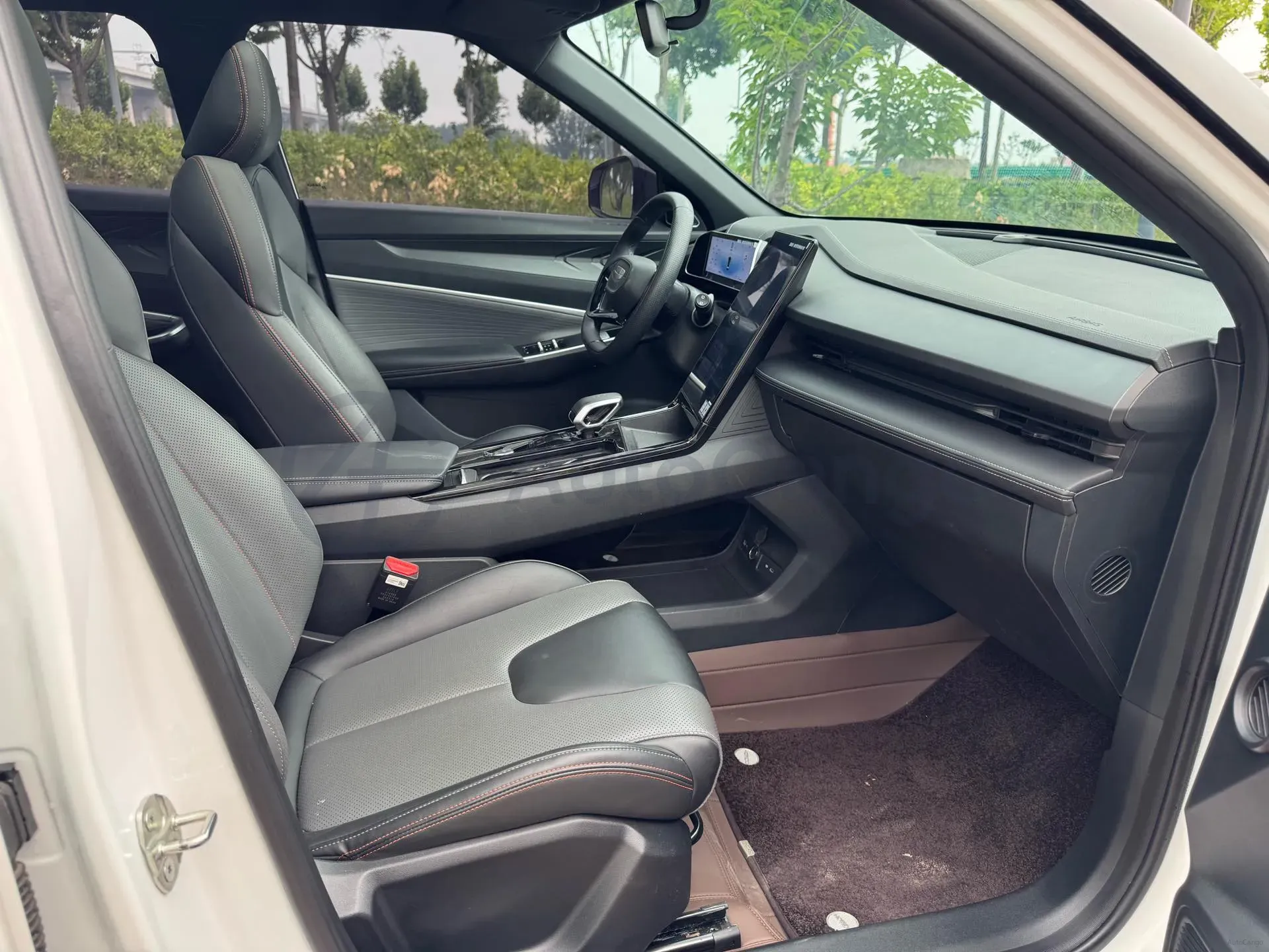 2023 Geely Azkarra 1.5T 181HP L4 7DCT,autocango,china used car exporter,china ev exporter,chinese used car exporter,chinese used ev exporter