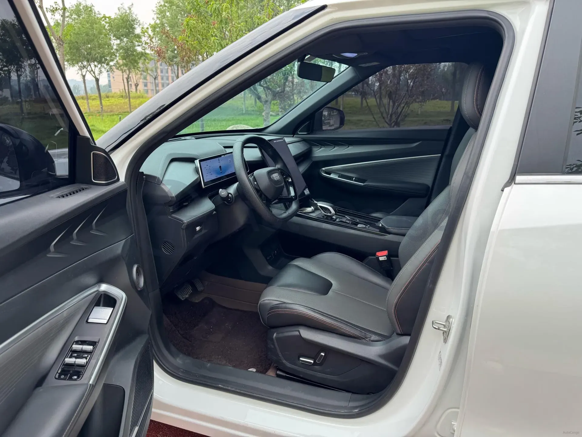 2023 Geely Azkarra 1.5T 181HP L4 7DCT,autocango,china used car exporter,china ev exporter,chinese used car exporter,chinese used ev exporter