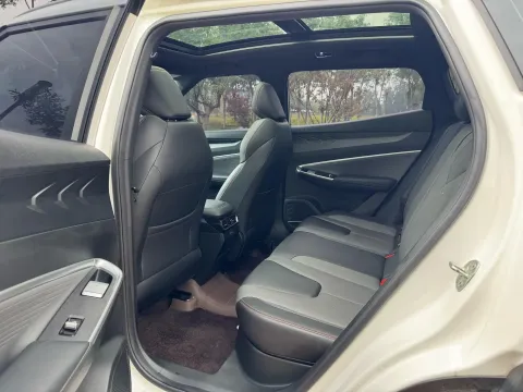 2023 Geely Azkarra 1.5T 181HP L4 7DCT