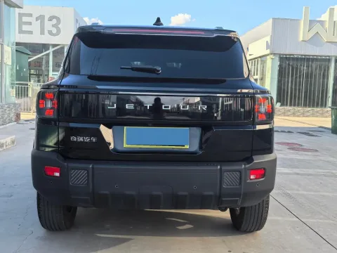 2025 Jetour Traveller 1.5T 184HP L4 7DCT