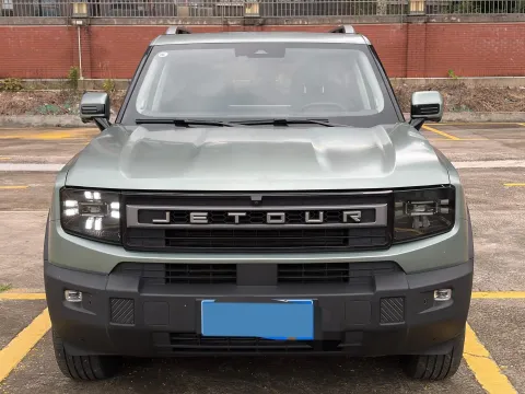 2025 Jetour Traveller 2.0T 254HP L4 7DCT