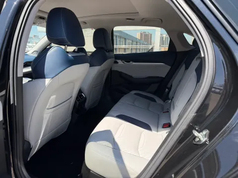 2023 Geely Preface 2.0T 190HP L4 7DCT