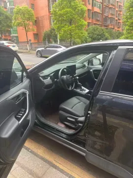 2024 Toyota RAV4 2.0L 171HP L4 CVT