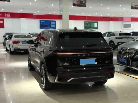 2024 Geely Monjaro 2.0T 238HP L4 8AT