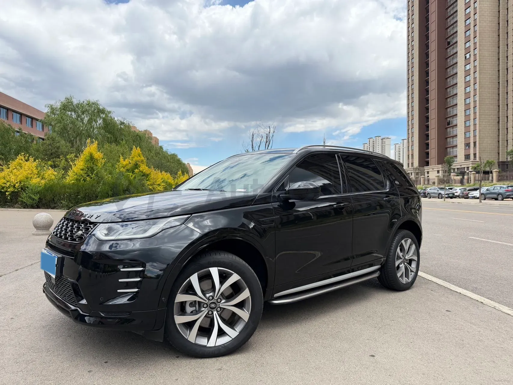 2024 Land Rover Discovery Sport 2.0T 249HP L4 9AT,autocango,china used car exporter,china ev exporter,chinese used car exporter,chinese used ev exporter