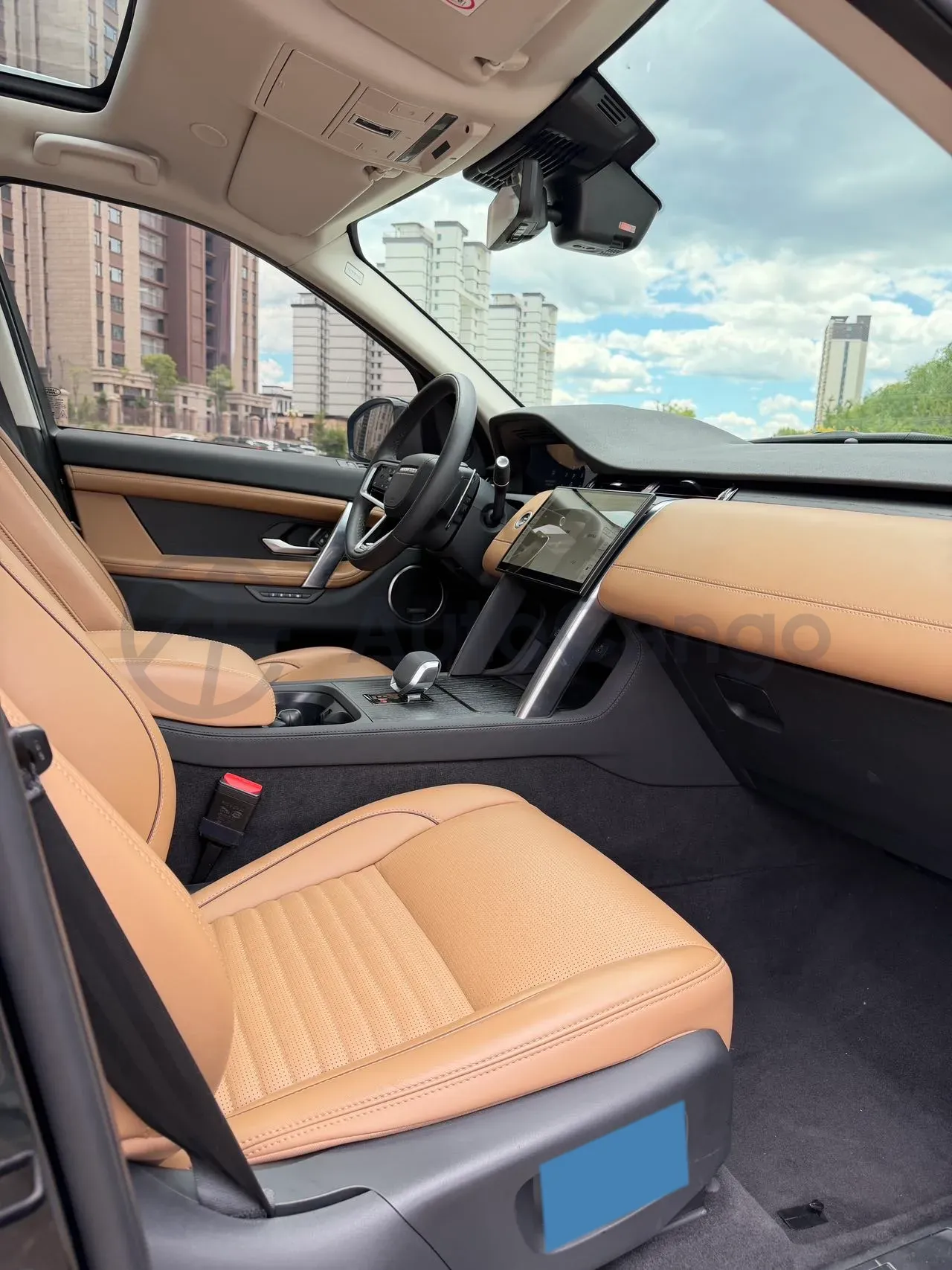 2024 Land Rover Discovery Sport 2.0T 249HP L4 9AT,autocango,china used car exporter,china ev exporter,chinese used car exporter,chinese used ev exporter