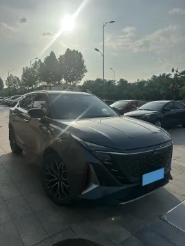 2022 ChangAn CS75 Plus 1.5T 178HP L4 6AT
