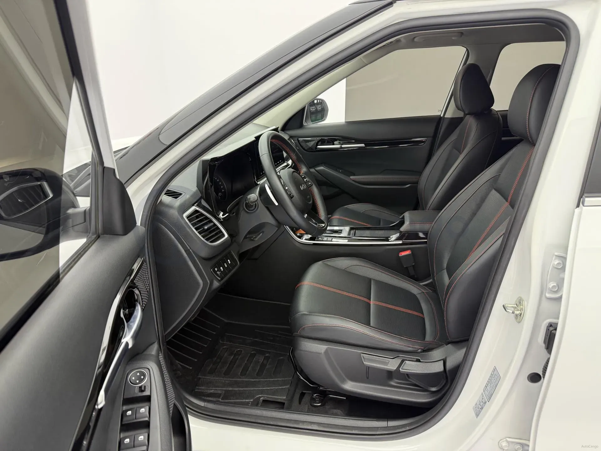 2021 Kia KX3 1.5L 115HP L4 CVT,autocango,china used car exporter,china ev exporter,chinese used car exporter,chinese used ev exporter