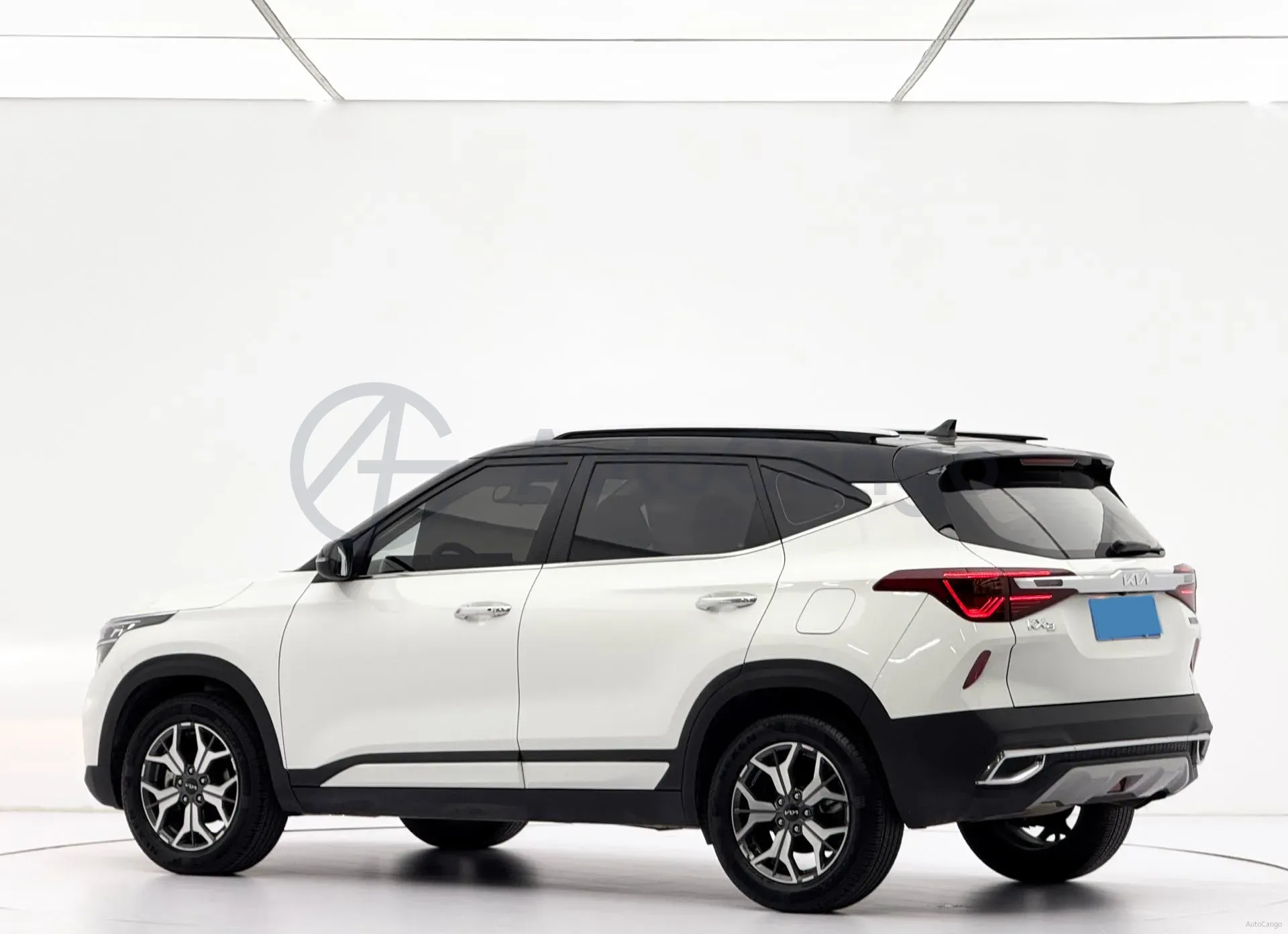 2021 Kia KX3 1.5L 115HP L4 CVT,autocango,china used car exporter,china ev exporter,chinese used car exporter,chinese used ev exporter