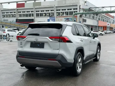 2022 Toyota RAV4 2.0L 171HP L4 CVT