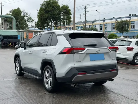 2022 Toyota RAV4 2.0L 171HP L4 CVT