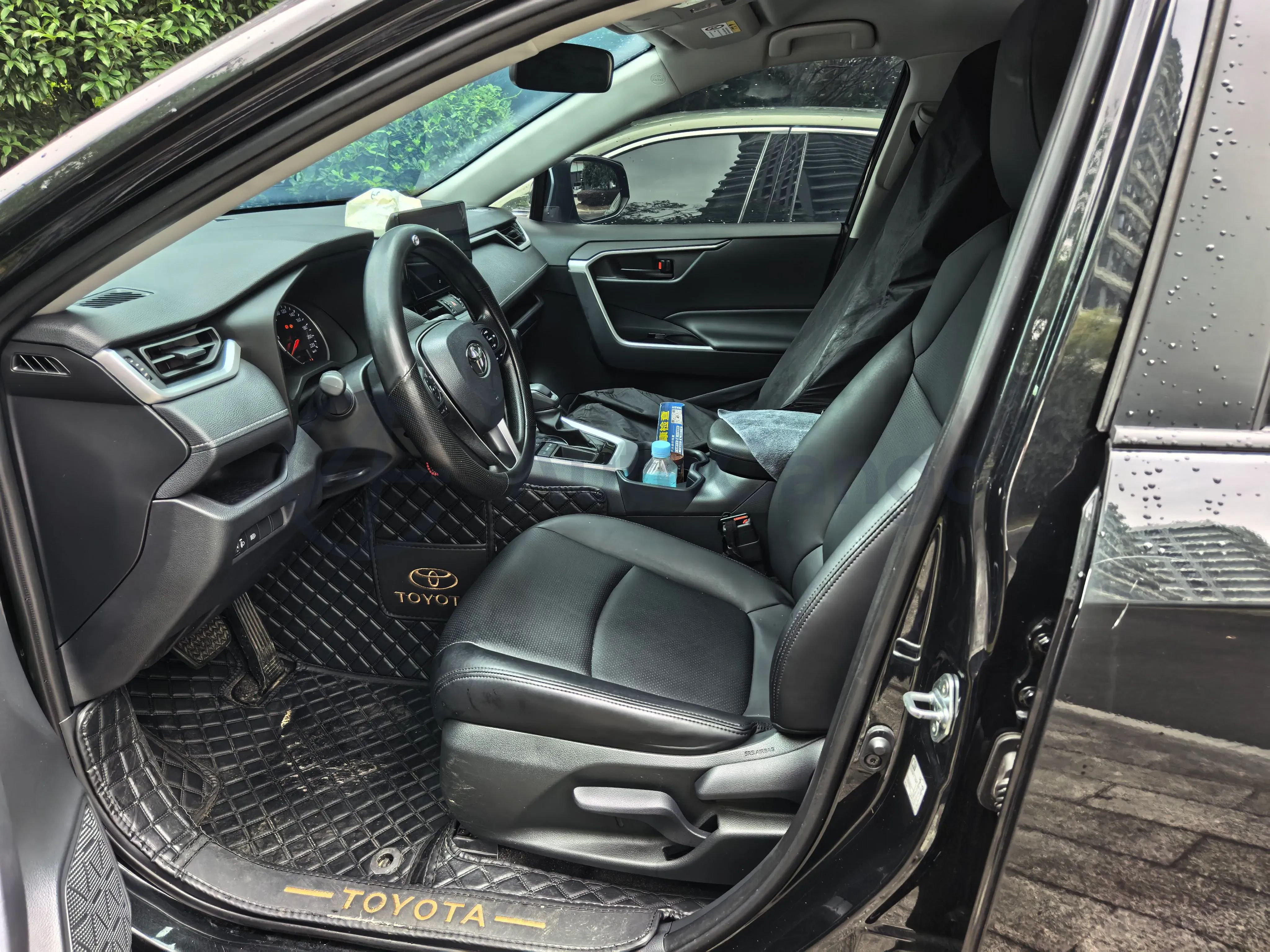 2024 Toyota RAV4 2.0L 171HP L4 CVT,autocango,china used car exporter,china ev exporter,chinese used car exporter,chinese used ev exporter