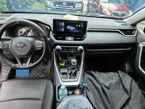 2024 Toyota RAV4 2.0L 171HP L4 CVT