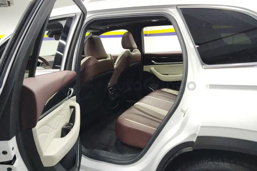 2021 Geely Monjaro 2.0T 218HP L4 7DCT,autocango,china used car exporter,china ev exporter,chinese used car exporter,chinese used ev exporter