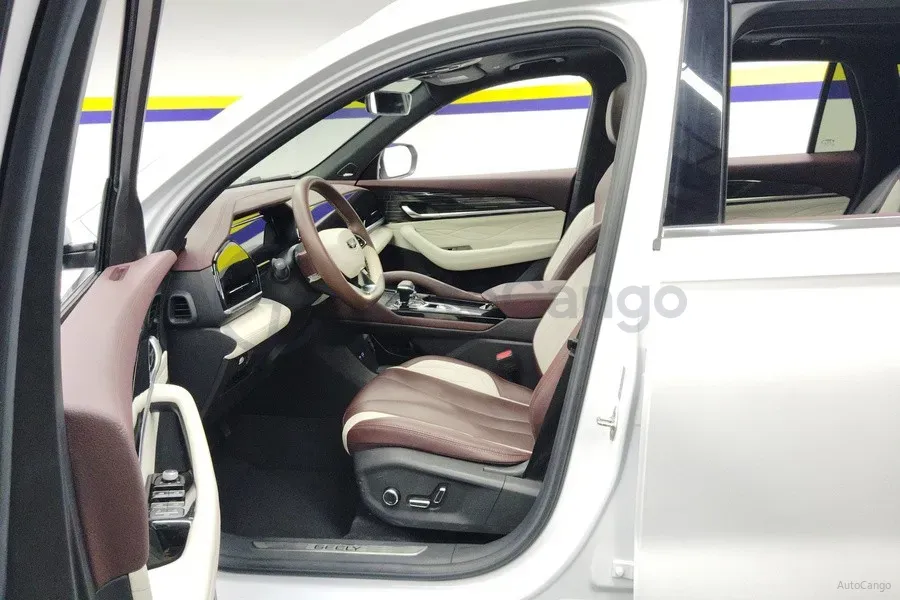 2021 Geely Monjaro 2.0T 218HP L4 7DCT,autocango,china used car exporter,china ev exporter,chinese used car exporter,chinese used ev exporter
