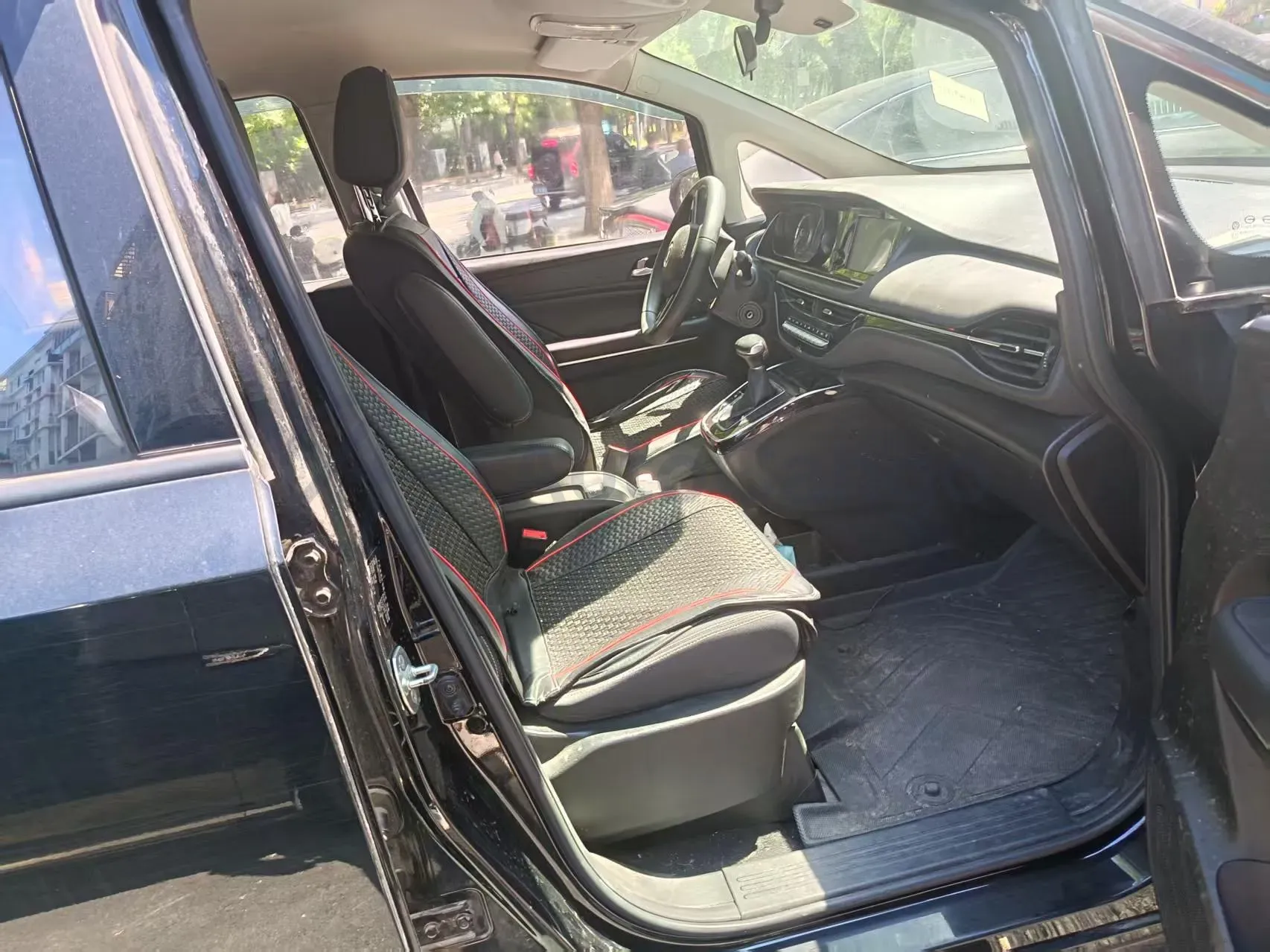 2021 GAC Trumpchi M6 1.5T 169HP L4 7DCT,autocango,china used car exporter,china ev exporter,chinese used car exporter,chinese used ev exporter