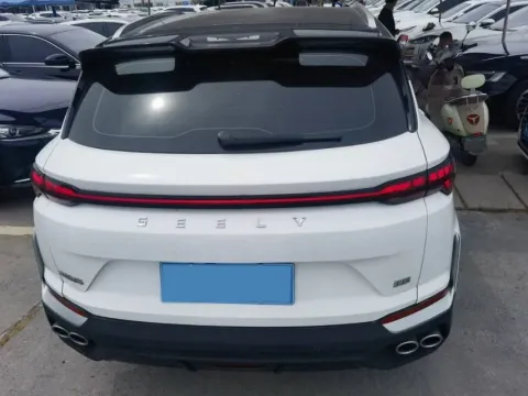 2025 Geely Coolray 1.5T 181HP L4 7DCT
