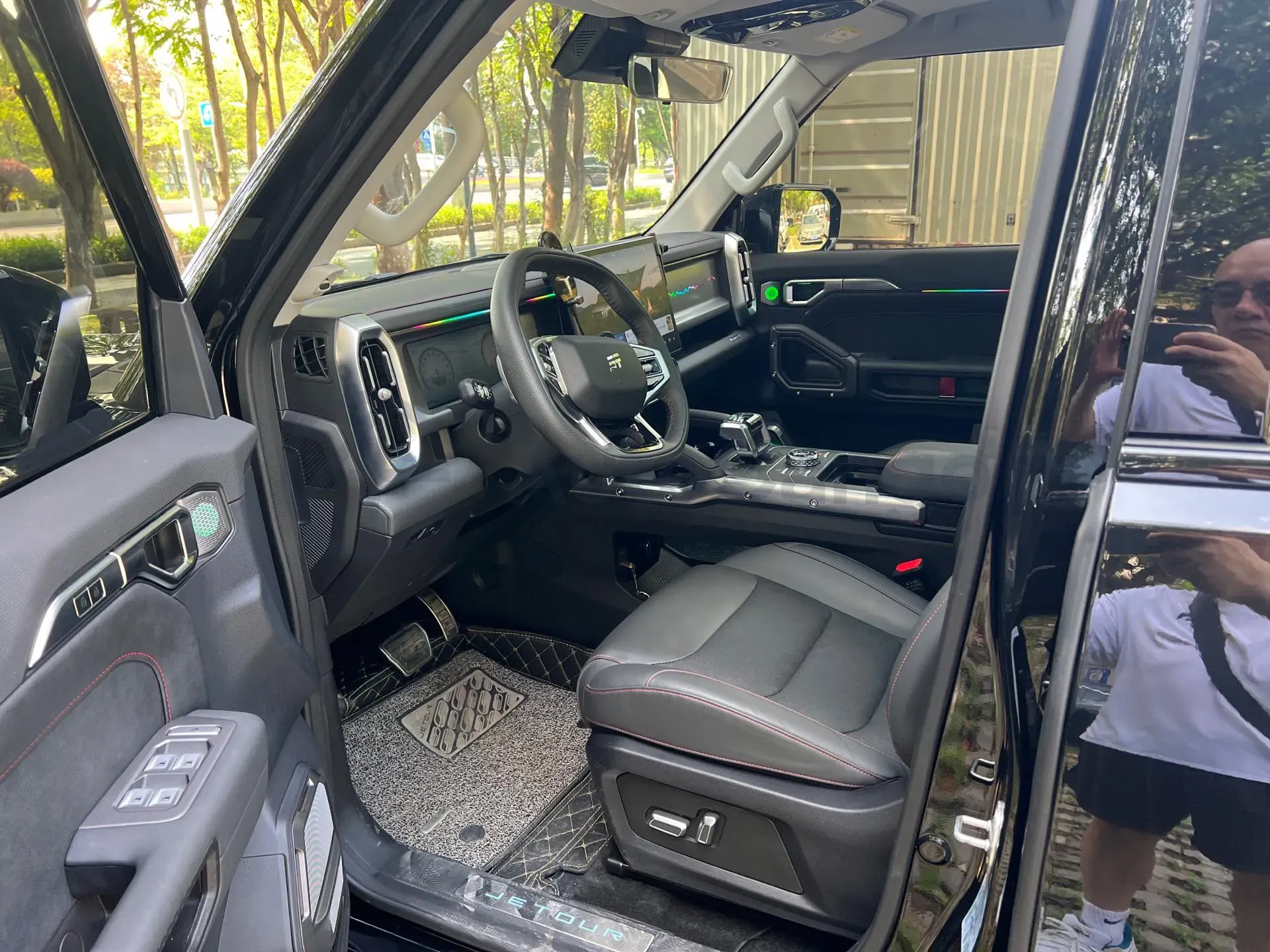 2023 Jetour Traveller 2.0T 254HP L4 8AT,autocango,china used car exporter,china ev exporter,chinese used car exporter,chinese used ev exporter