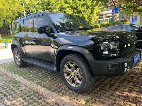 2023 Jetour Traveller 2.0T 254HP L4 8AT
