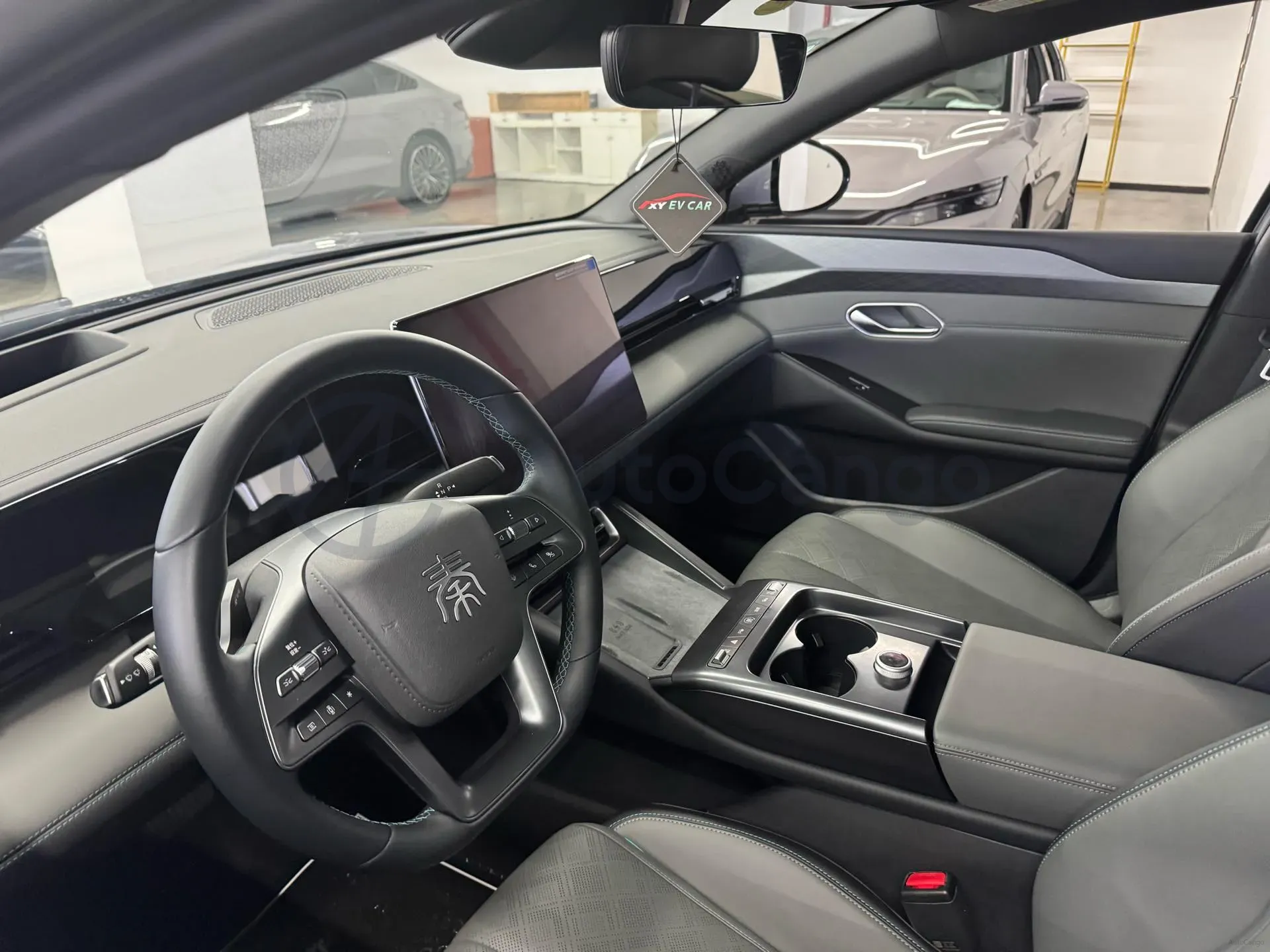 2025 BYD QinL BEV,autocango,china used car exporter,china ev exporter,chinese used car exporter,chinese used ev exporter