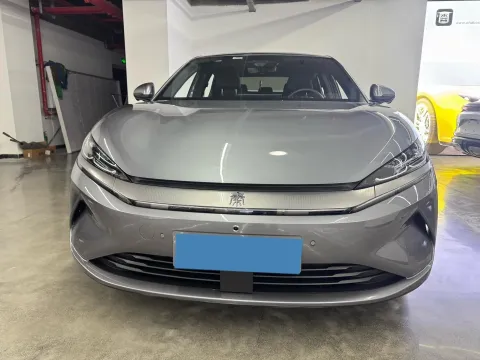 2025 BYD QinL BEV
