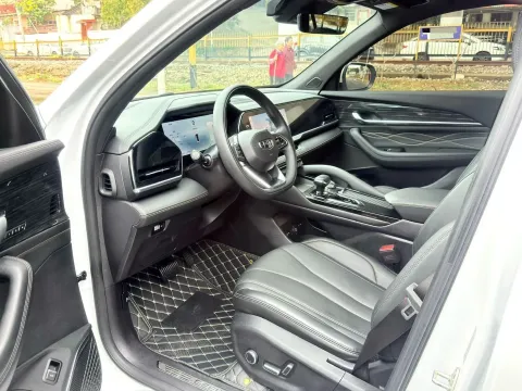 2024 Geely Monjaro 2.0T 218HP L4 7DCT