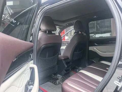 2021 Geely Monjaro 2.0T 218HP L4 7DCT