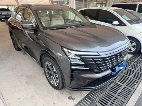 2025 ChangAn CS75 Plus 1.5T 192HP L4 8AT