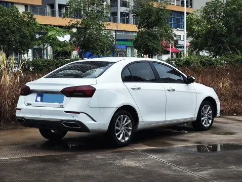 2021 BaoJun 530 1.5T 147HP L4 CVT,autocango,china used car exporter,china ev exporter,chinese used car exporter,chinese used ev exporter