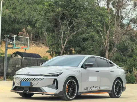 2024 CHANGAN UNI-V,autocango,china used car exporter,china ev exporter,chinese used car exporter,chinese used ev exporter
