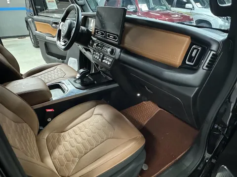 2024 212 212 T01 2.0T 252HP L4 8AT