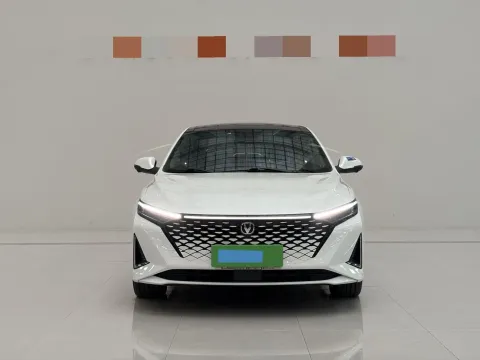 2023 ChangAn Raeton Plus 1.5T 188HP L4 7DCT,autocango,china used car exporter,china ev exporter,chinese used car exporter,chinese used ev exporter