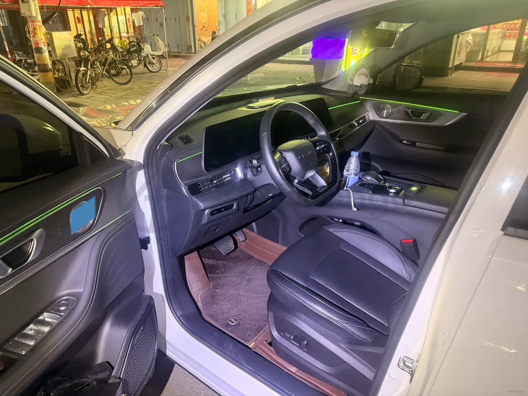 2024 Chery Tiggo 8 Plus 1.6T 197HP L4 7DCT,autocango,china used car exporter,china ev exporter,chinese used car exporter,chinese used ev exporter