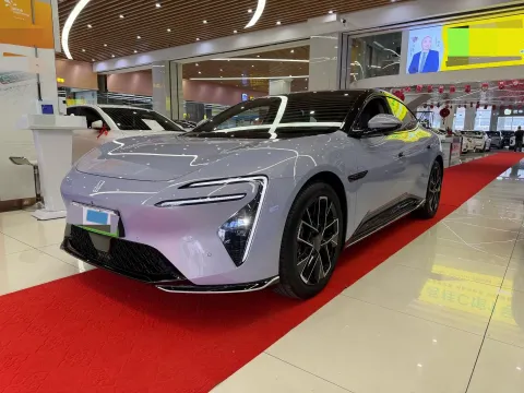 2025 Avatr 06 REEV 156HP REEV,autocango,china used car exporter,china ev exporter,chinese used car exporter,chinese used ev exporter