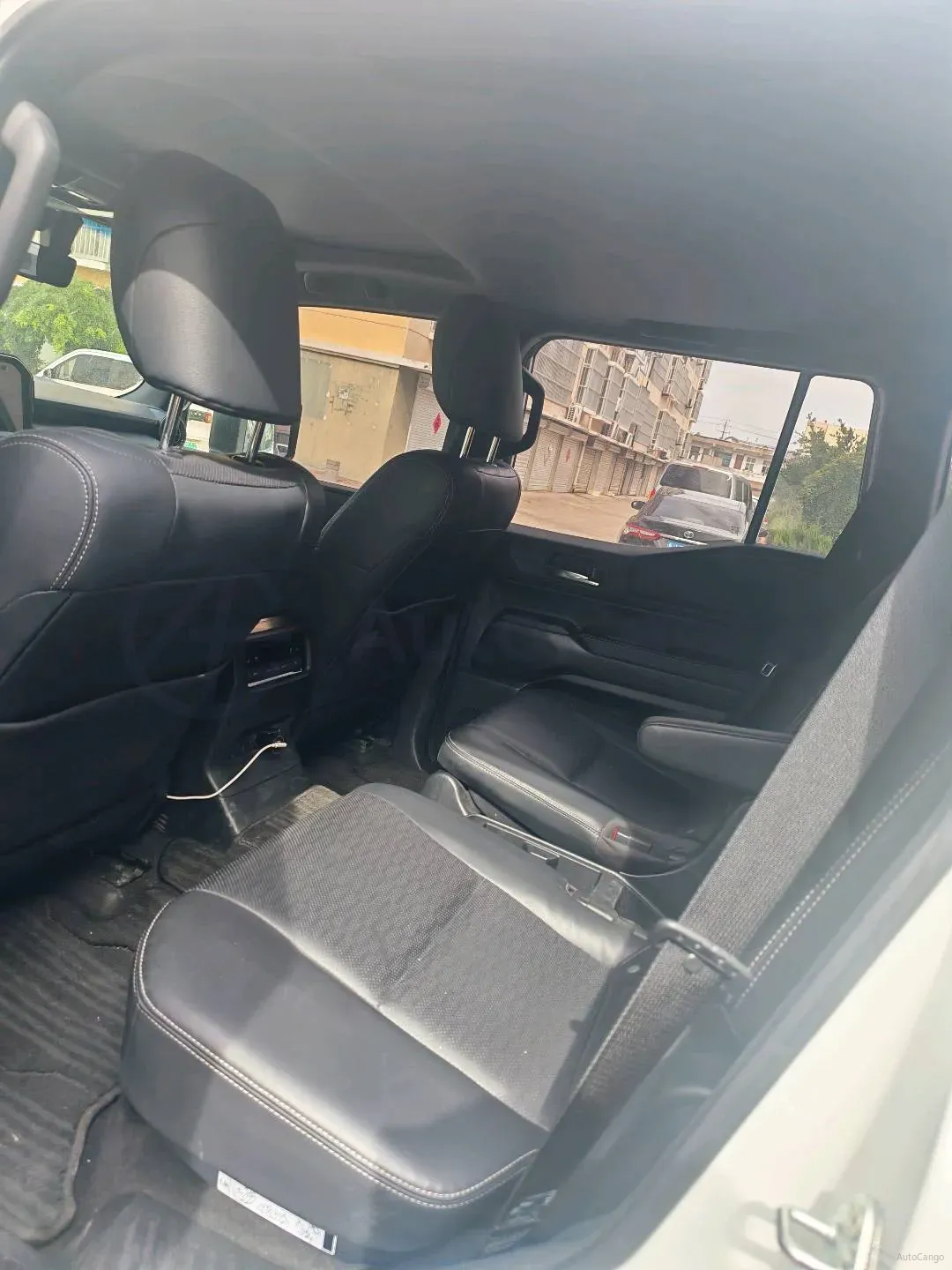 2025 Toyota Land Cruiser Prado 2.4T 282HP L4 8AT Hybrid 5.1KWH,autocango,china used car exporter,china ev exporter,chinese used car exporter,chinese used ev exporter