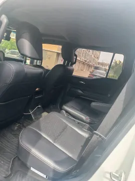 2025 Toyota Land Cruiser Prado 2.4T 282HP L4 8AT Hybrid 5.1KWH