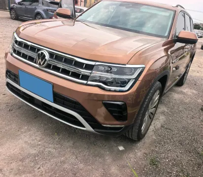 2022 VOLKSWAGEN TERAMONT,autocango,china used car exporter,china ev exporter,chinese used car exporter,chinese used ev exporter