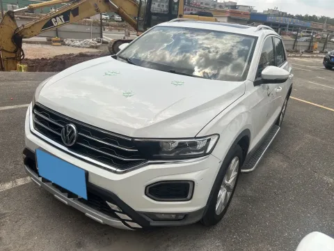 2020 VOLKSWAGEN T-ROC,autocango,china used car exporter,china ev exporter,chinese used car exporter,chinese used ev exporter