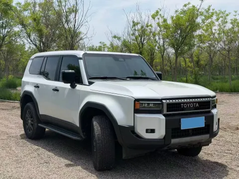2024 Toyota Land Cruiser Prado 2.4T 282HP L4 8AT Hybrid