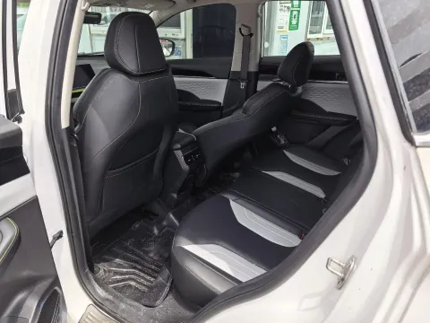 2023 Geely Coolray 1.5T 181HP L4 7DCT,autocango,china used car exporter,china ev exporter,chinese used car exporter,chinese used ev exporter