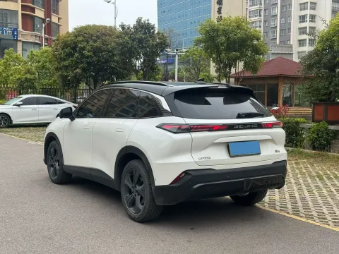 2022 BeiJing Auto Rubik 1.5T 188HP L4 7DCT