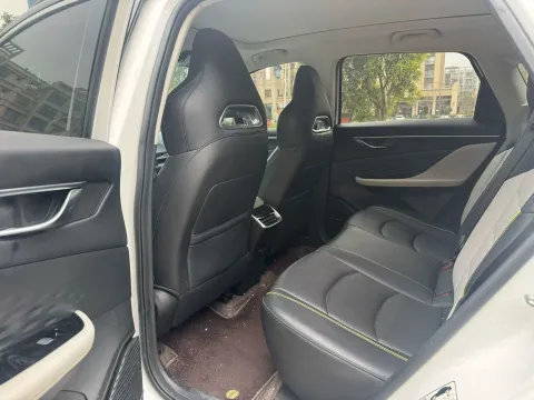 2022 BeiJing Auto Rubik 1.5T 188HP L4 7DCT
