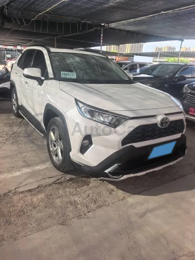 2021 Toyota RAV4 2.0L 171HP L4 CVT,autocango,china used car exporter,china ev exporter,chinese used car exporter,chinese used ev exporter